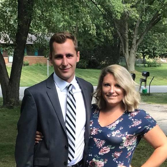 Meet your Posher, Sarah - Picture 1 of 1